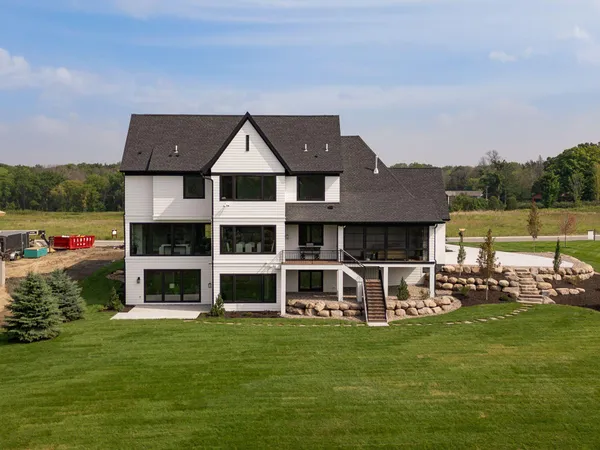 $2,695,000 | 2073 Bridgevine Court, Independence, MN 55359