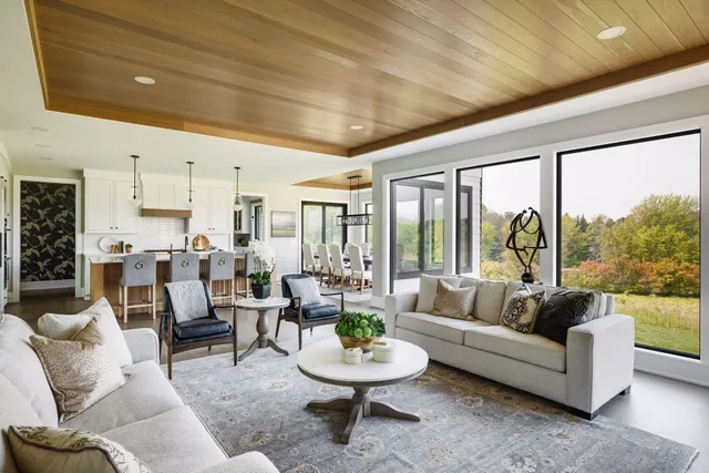 $2,695,000 | 2073 Bridgevine Court, Independence, MN 55359