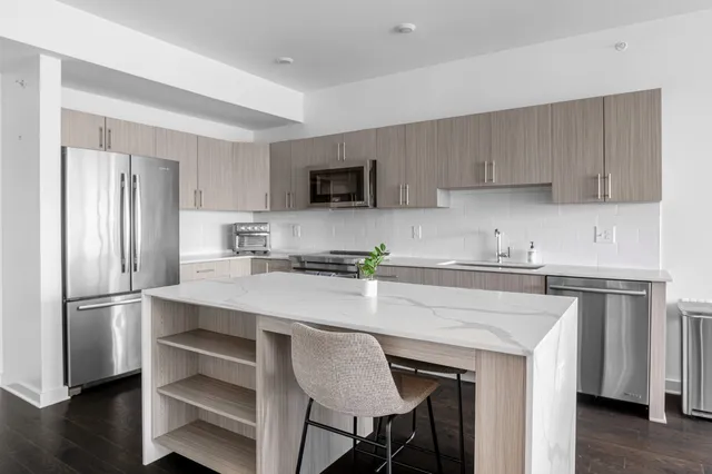 $525,000 | 3116 West End Circle, Unit 310, Nashville, TN 37203