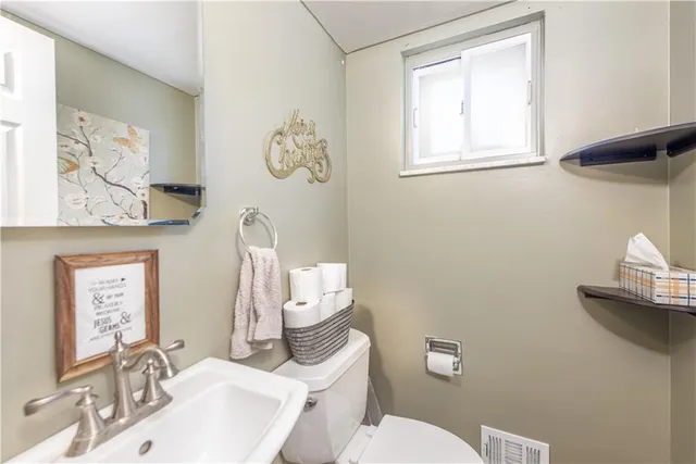 $299,900 | 1325 Pesavento Drive, Bridgeville, PA 15017