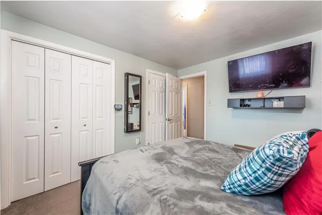 $299,900 | 1325 Pesavento Drive, Bridgeville, PA 15017