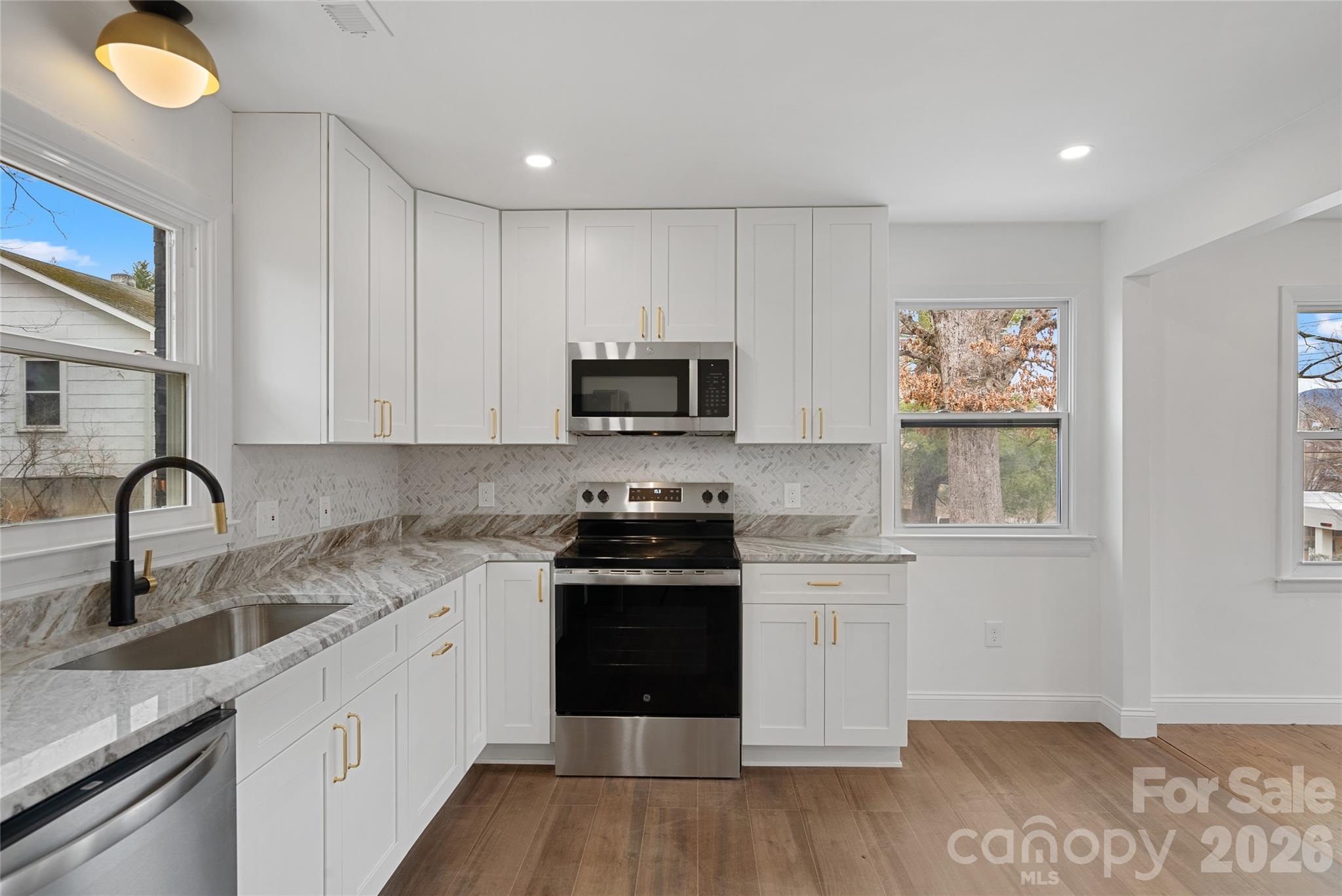 7 Browndale Road Asheville, NC 28805 - Photo 6 of 26 Gallery Image 6