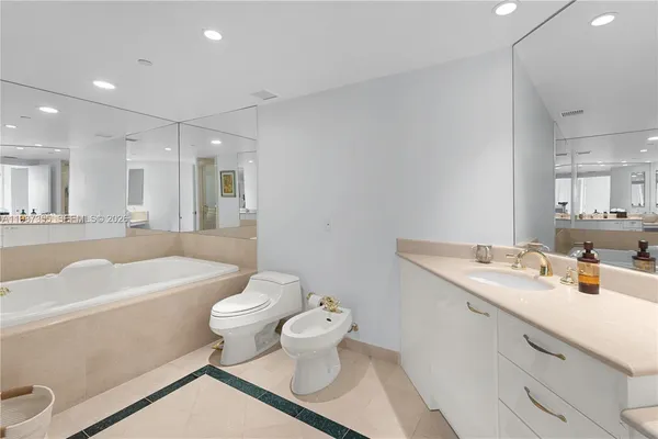 $15,000 | 19955 Northeast 38th Court, Unit 701, Aventura, FL 33180