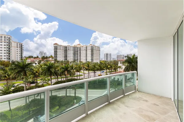 $15,000 | 19955 Northeast 38th Court, Unit 701, Aventura, FL 33180