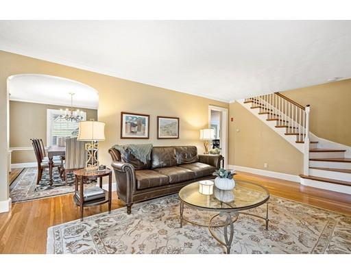 11 Sheridan Road Stoneham, MA 02180 - Photo 12 of 41 Gallery Image 12