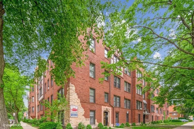 $1,700 | 1119 Washington Boulevard, Unit 2A, Oak Park, IL 60302