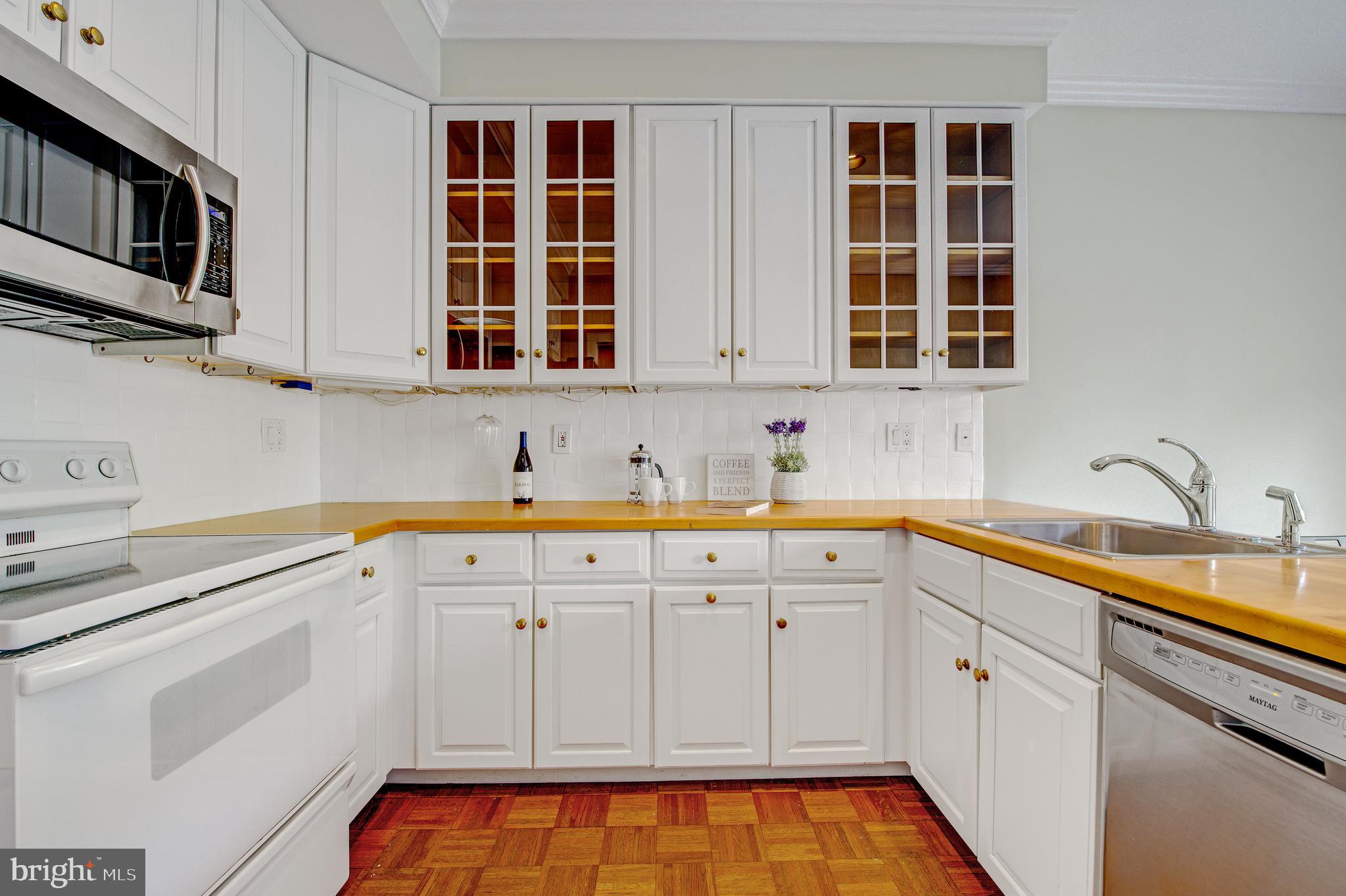 19 Greythorne Woods Circle, Unit 19 Wayne, PA 19087 - Photo 14 of 46