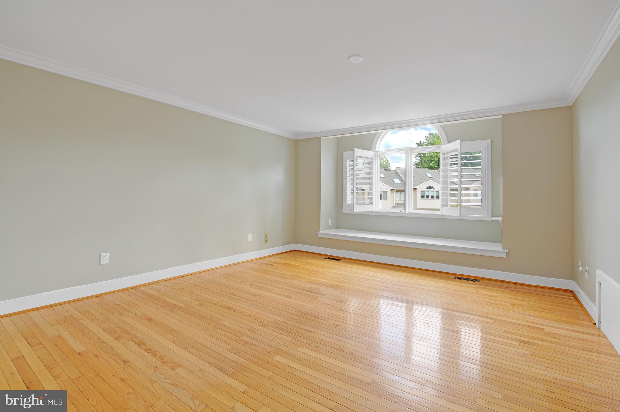 19 Greythorne Woods Circle, Unit 19 Wayne, PA 19087 - Photo 23 of 46 Primary bedroom