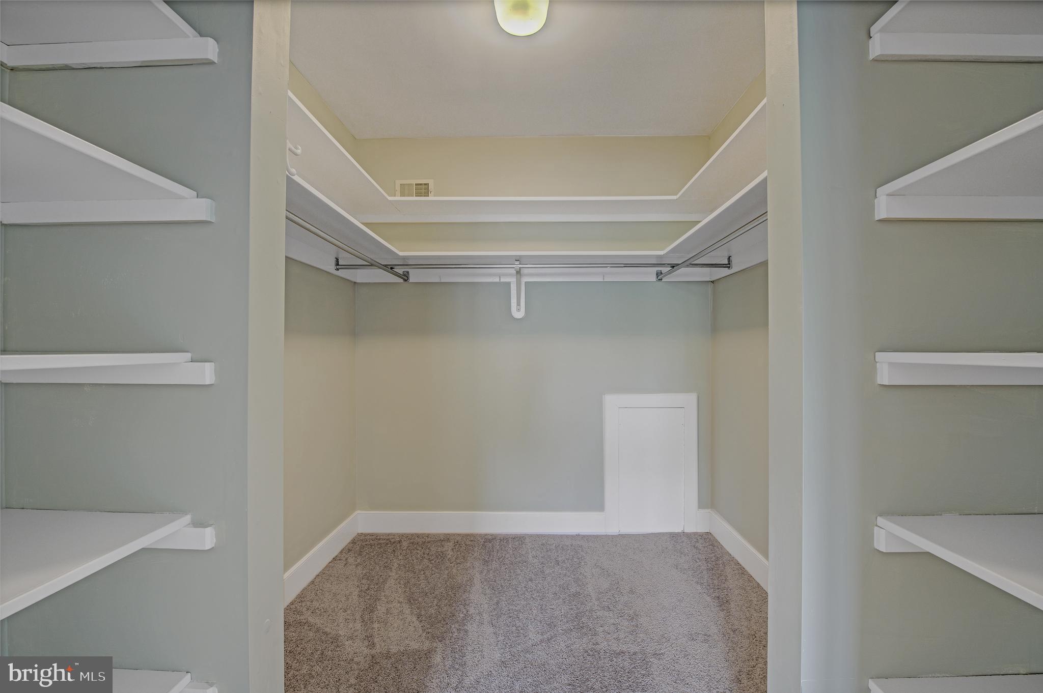 19 Greythorne Woods Circle, Unit 19 Wayne, PA 19087 - Photo 25 of 46 Spacious walk-in closet