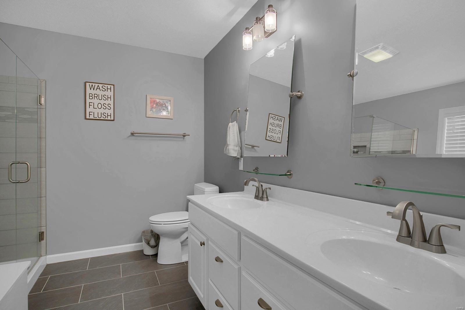 693 Schwarz Road Edwardsville, IL 62025 - Photo 16 of 33 Gallery Image 16
