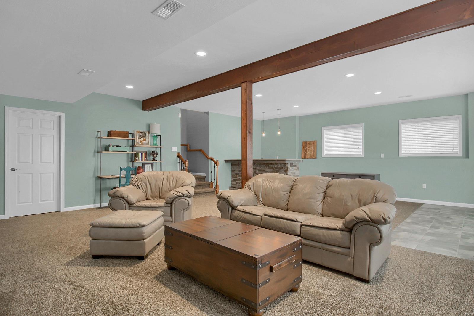 693 Schwarz Road Edwardsville, IL 62025 - Photo 22 of 33 Gallery Image 22
