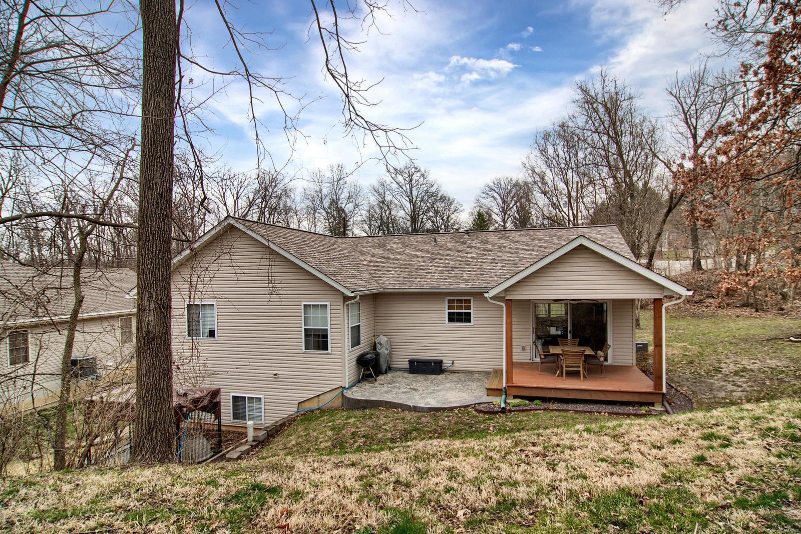 693 Schwarz Road Edwardsville, IL 62025 - Photo 28 of 33 Gallery Image 28