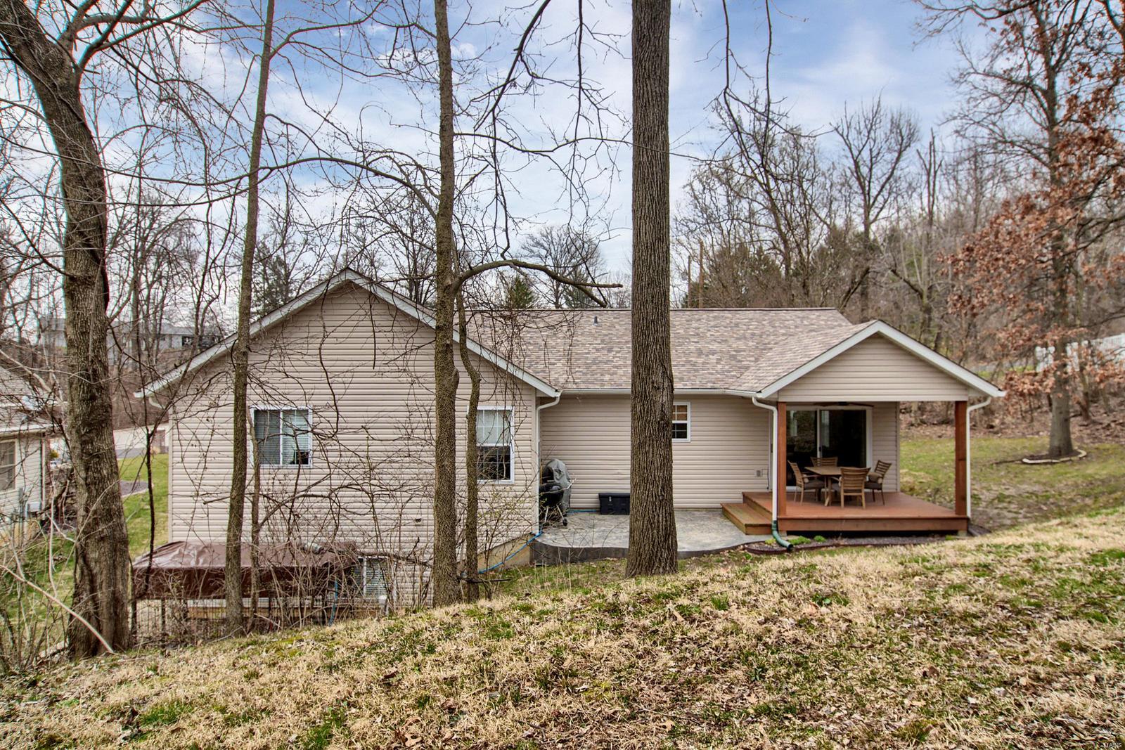 693 Schwarz Road Edwardsville, IL 62025 - Photo 29 of 33 Gallery Image 29
