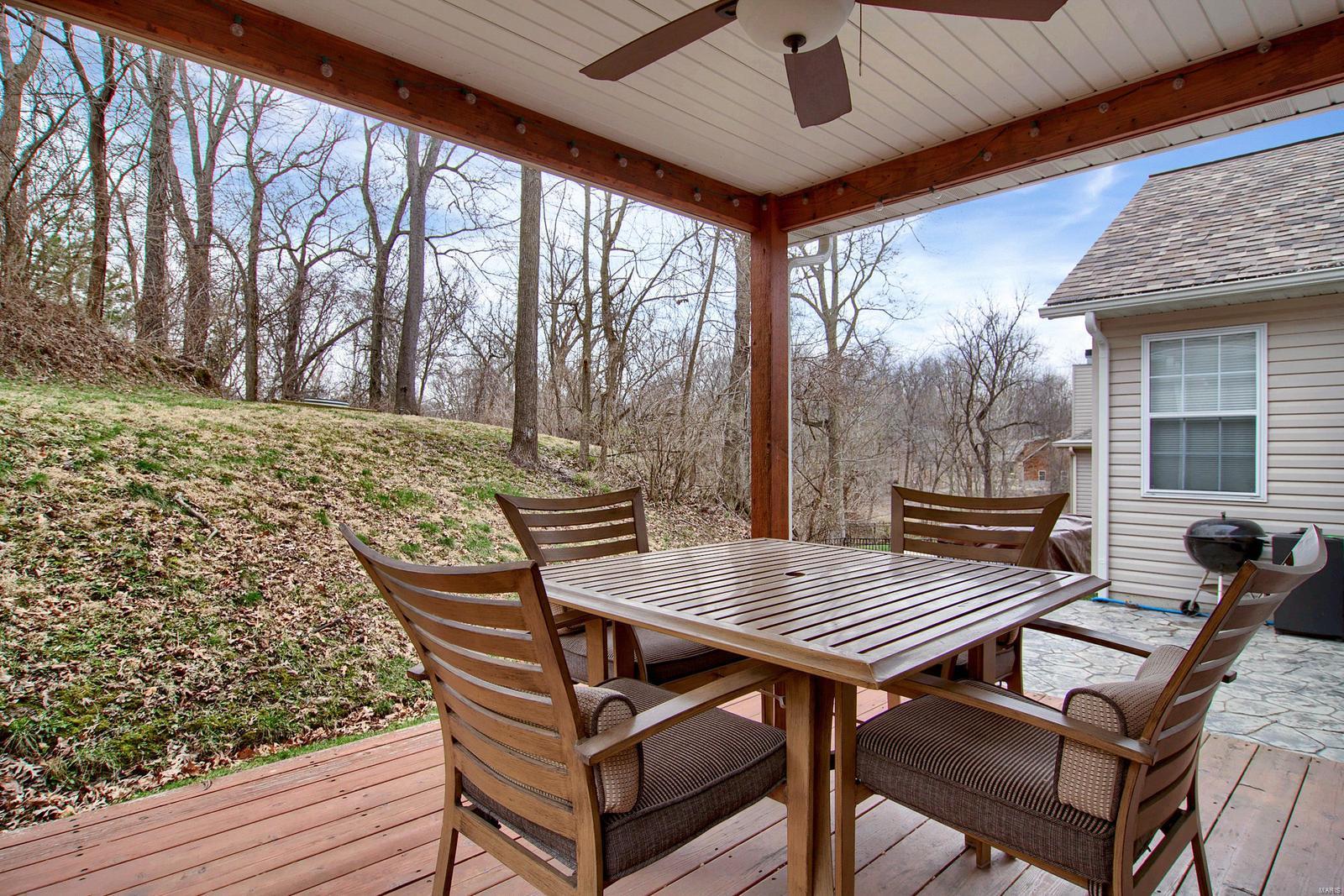 693 Schwarz Road Edwardsville, IL 62025 - Photo 30 of 33 Gallery Image 30