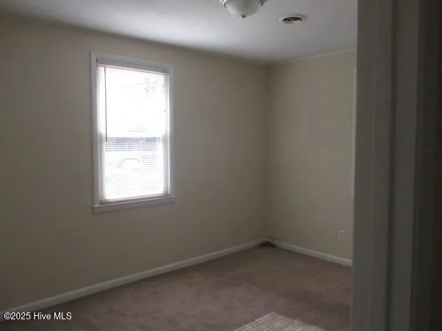 $785 | 514 Williams Street, Jacksonville, NC 28540