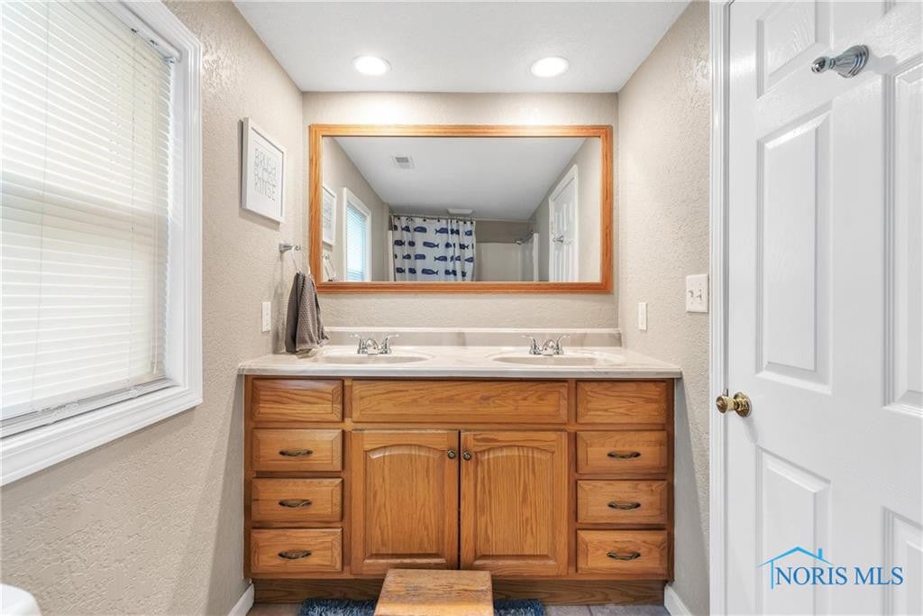 2219 Rood Street Toledo, OH 43613 - Photo 18 of 24 Gallery Image 18