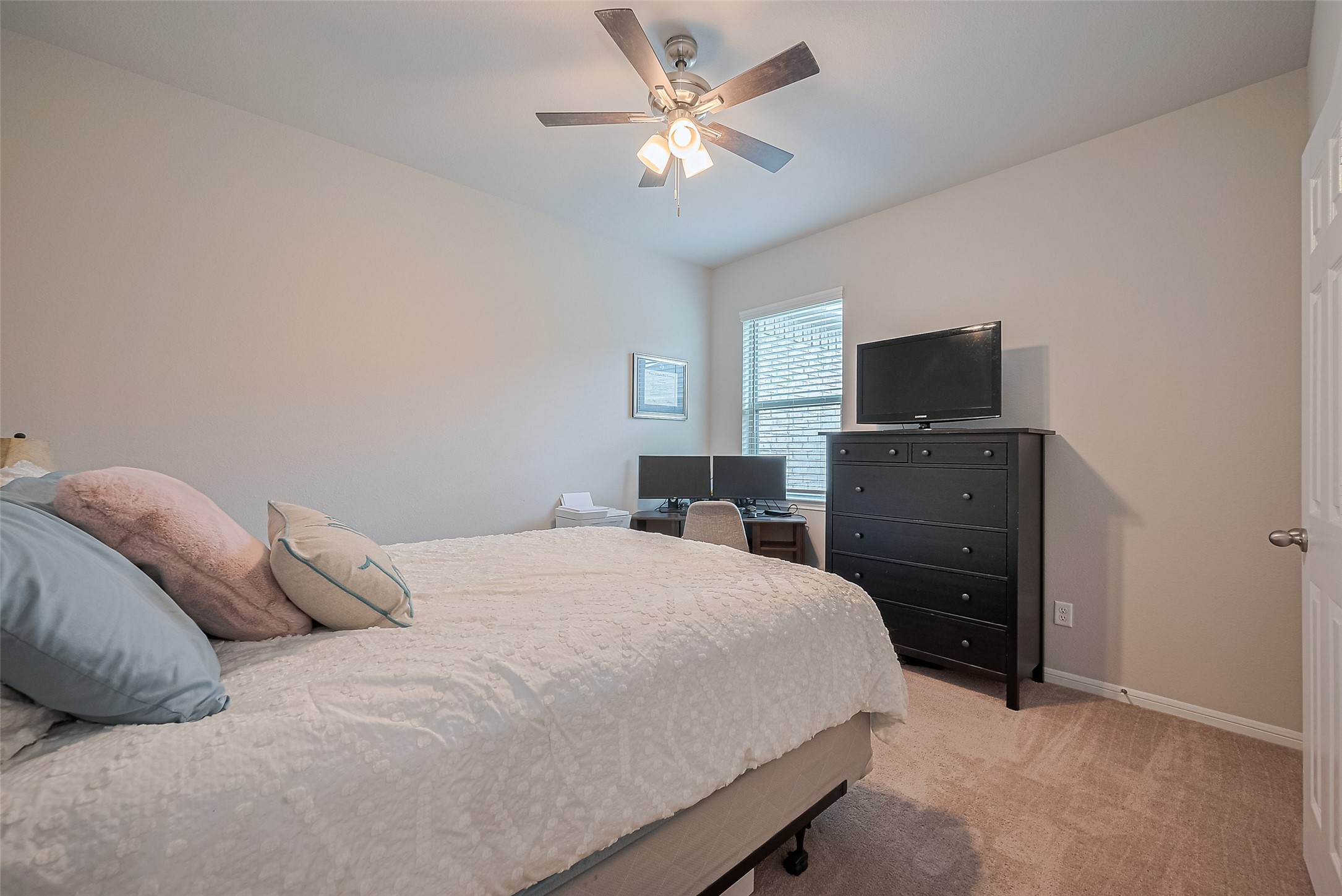 1214 Red Hills Drive Rosharon, TX 77583 - Photo 24 of 46 a bedroom with a bed and a television