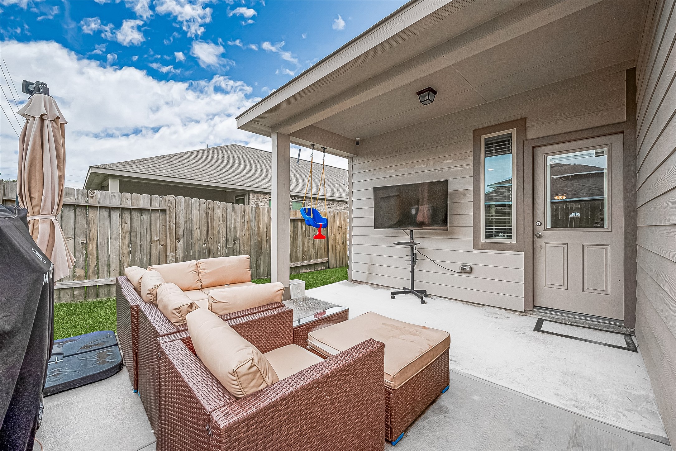 1214 Red Hills Drive Rosharon, TX 77583 - Photo 28 of 46 a outdoor living space with furniture