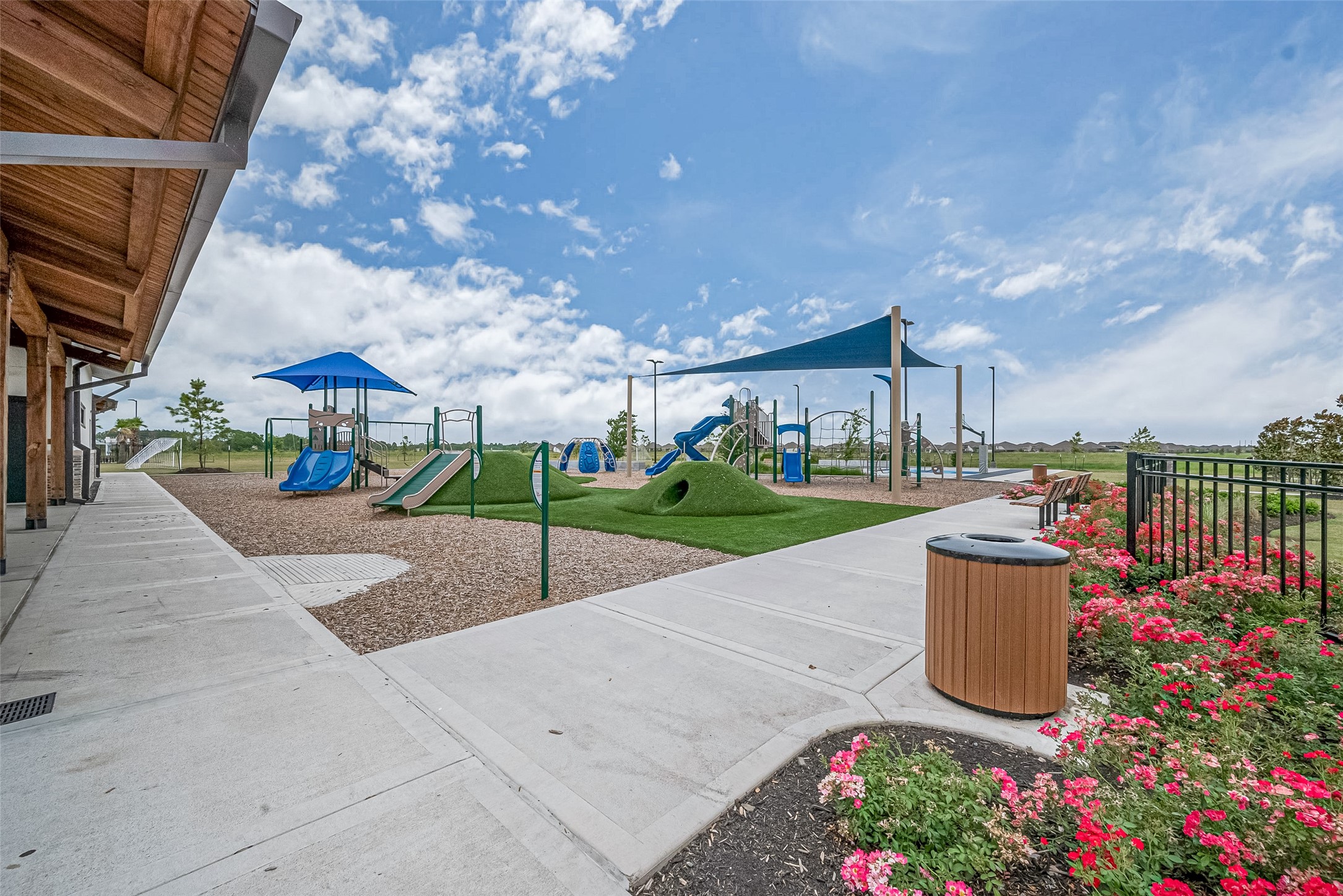 1214 Red Hills Drive Rosharon, TX 77583 - Photo 33 of 46 a view of a patio with a garden and plants