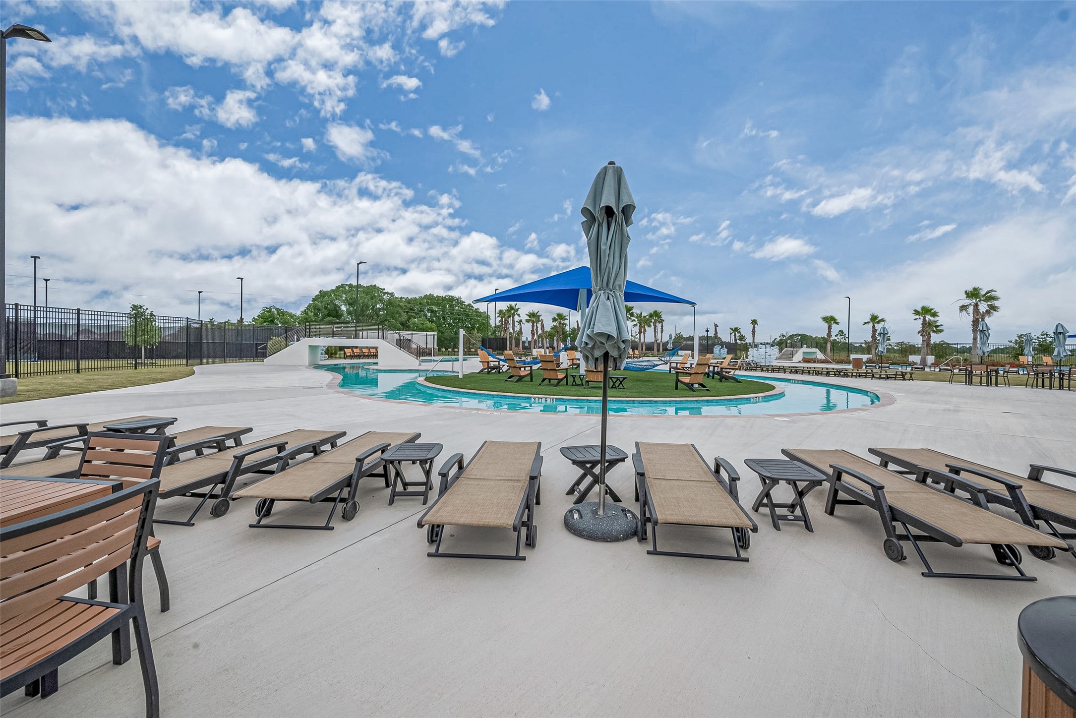 1214 Red Hills Drive Rosharon, TX 77583 - Photo 40 of 46