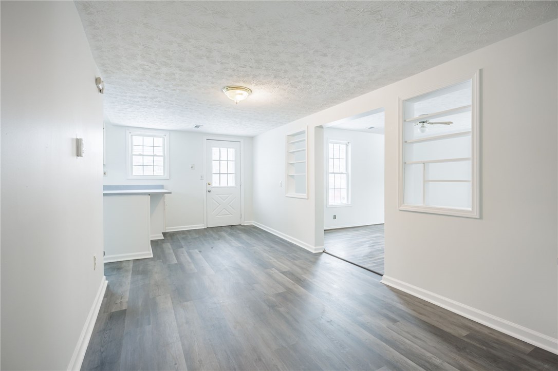 171 Island Cottage Road Greece, NY 14612 - Photo 11 of 34