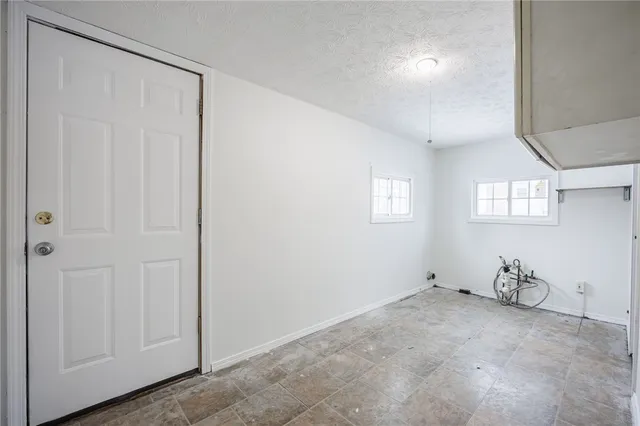 $169,900 | 171 Island Cottage Road, Greece, NY 14612