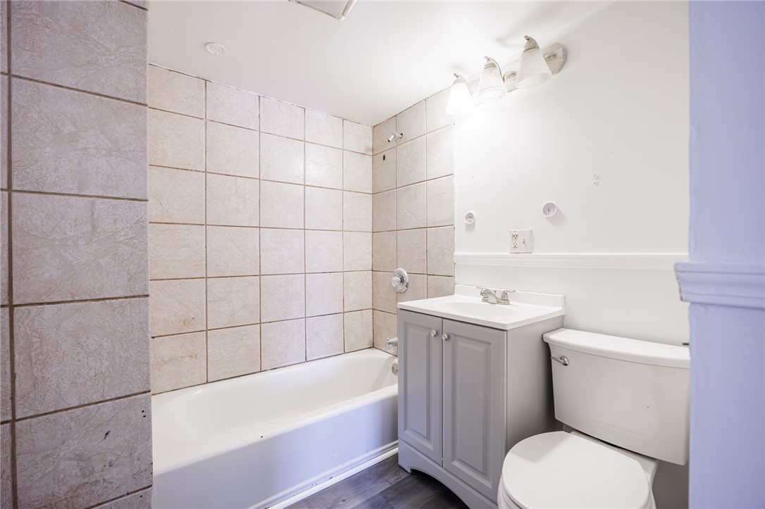 171 Island Cottage Road Greece, NY 14612 - Photo 17 of 34