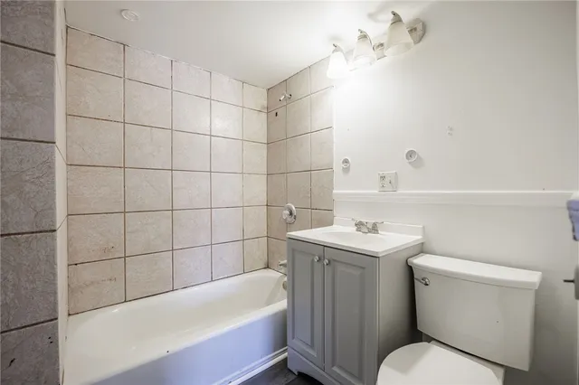 $169,900 | 171 Island Cottage Road, Greece, NY 14612