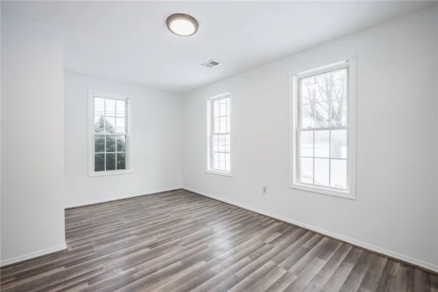 $169,900 | 171 Island Cottage Road, Greece, NY 14612