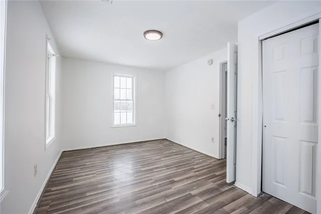 $169,900 | 171 Island Cottage Road, Greece, NY 14612