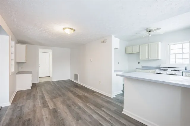 $169,900 | 171 Island Cottage Road, Greece, NY 14612