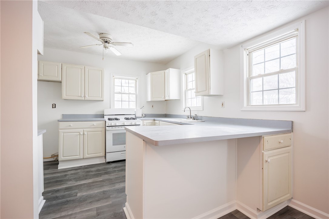 171 Island Cottage Road Greece, NY 14612 - Photo 6 of 34