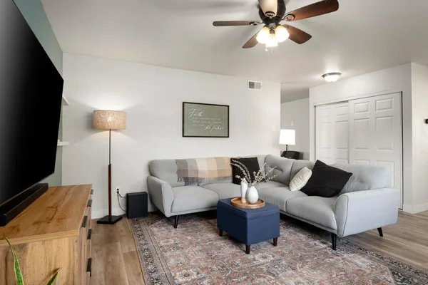 $495,000 | 5417 Edgerly Way, Carmichael, CA 95608