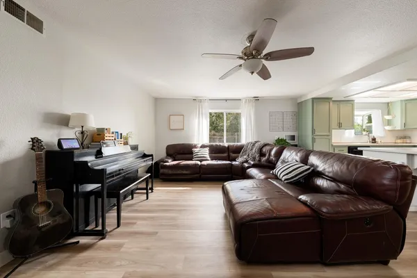$495,000 | 5417 Edgerly Way, Carmichael, CA 95608
