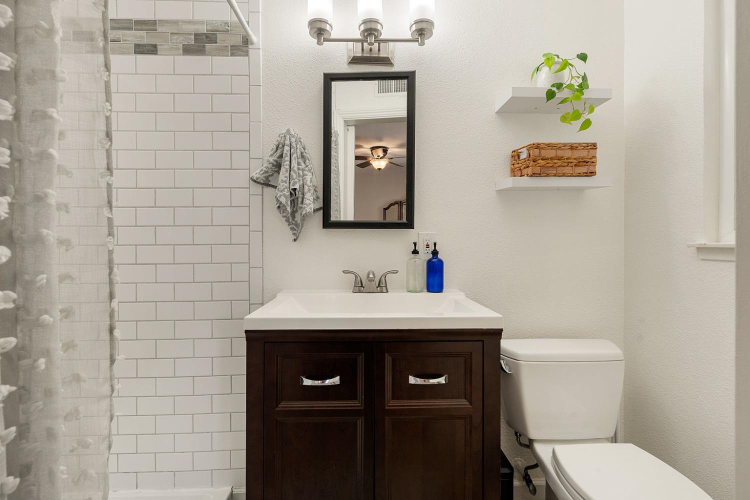 5417 Edgerly Way Carmichael, CA 95608 - Photo 34 of 46