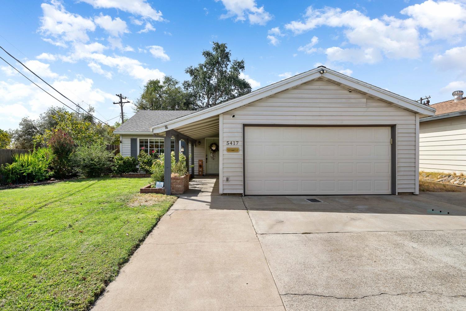 5417 Edgerly Way Carmichael, CA 95608 - Photo 4 of 46