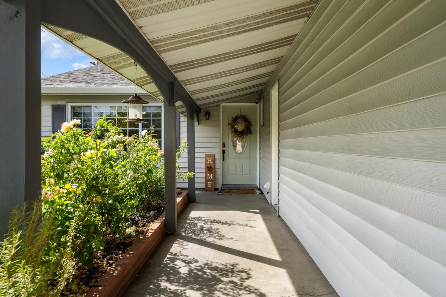 5417 Edgerly Way Carmichael, CA 95608 - Photo 5 of 46