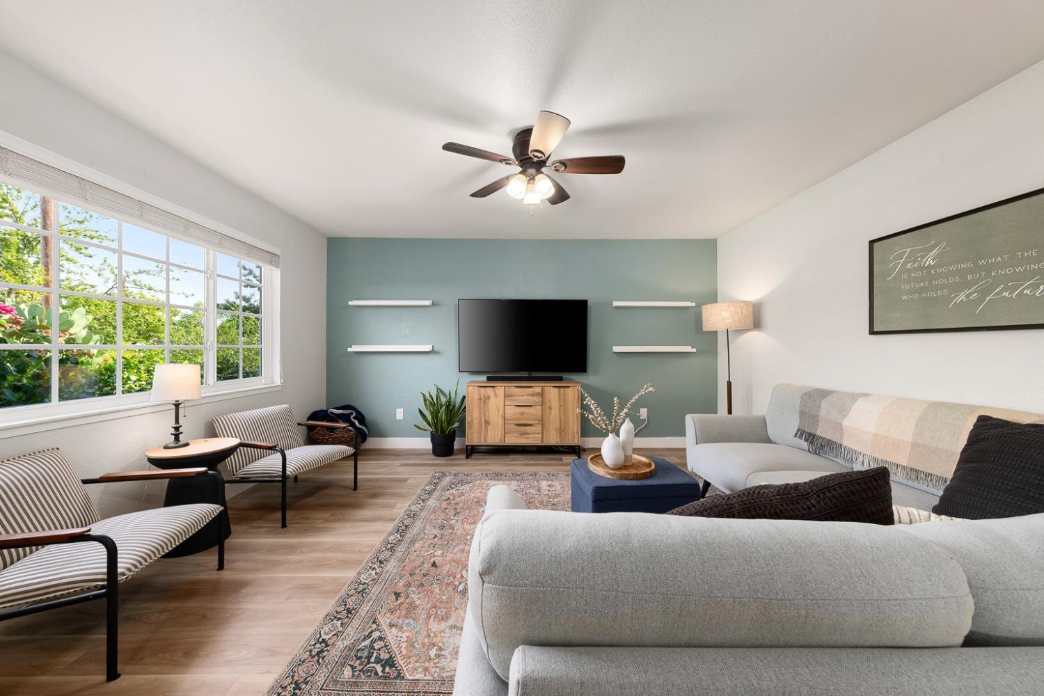 5417 Edgerly Way Carmichael, CA 95608 - Photo 8 of 46