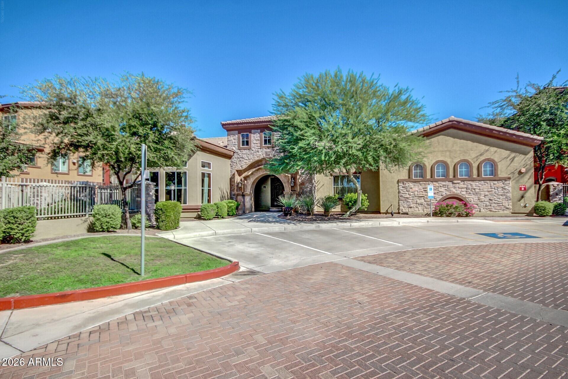 1920 East Bell Road, Unit 1173 Phoenix, AZ 85022 - Photo 33 of 33 a house with a garden space