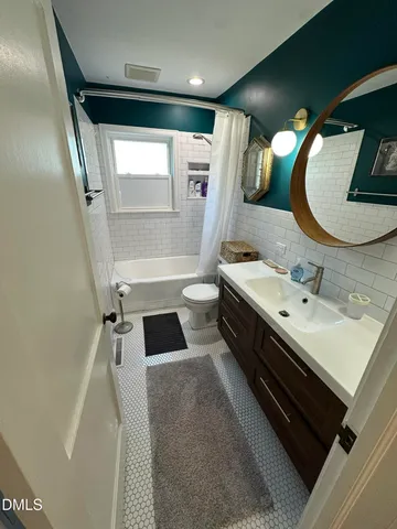 $1,650 | 1516 London Circle, Durham, NC 27701