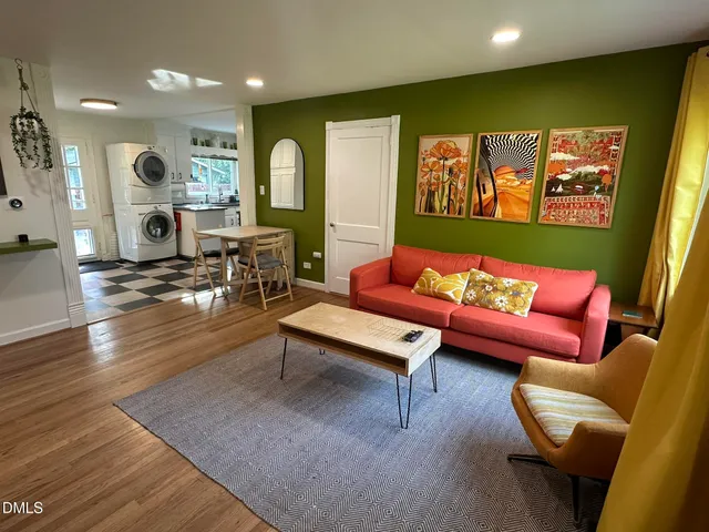 $1,650 | 1516 London Circle, Durham, NC 27701