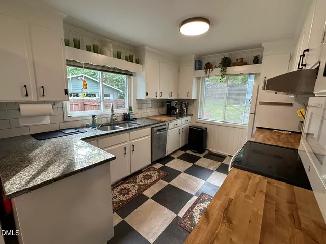 $1,650 | 1516 London Circle, Durham, NC 27701