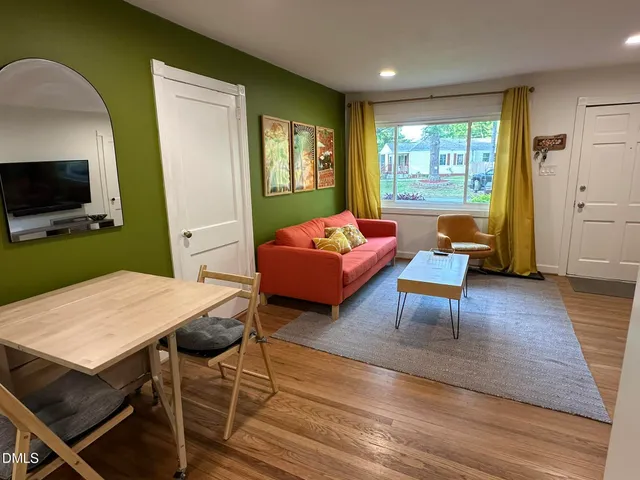 $1,650 | 1516 London Circle, Durham, NC 27701