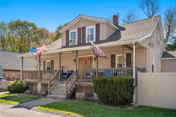 $499,900 | 16 Elizabeth Avenue, Smithfield, RI 02917