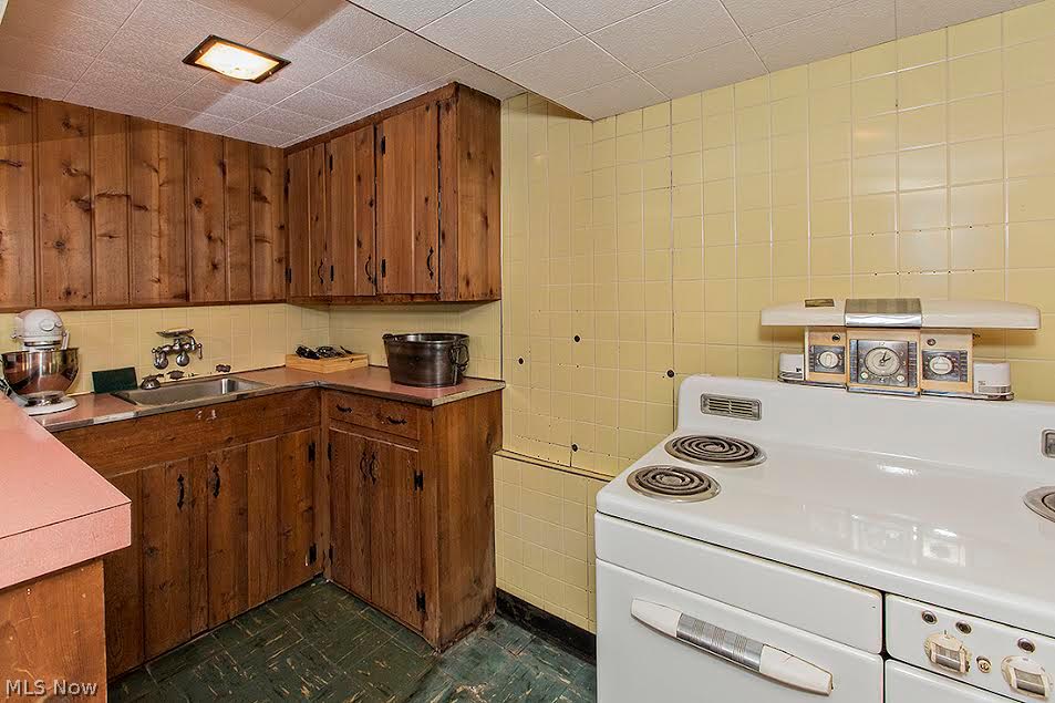 3281 Aberdeen Road Cleveland, OH 44120 - Photo 21 of 24