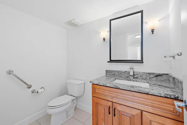 $8,000 | 1617 North Flagler Drive, Unit 11B, West Palm Beach, FL 33407