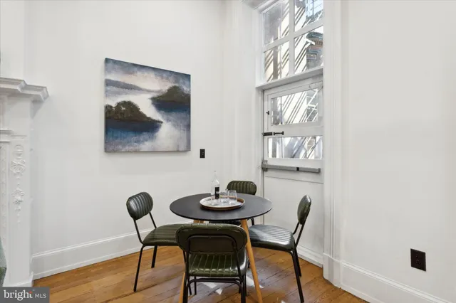 $849,000 | 1716 Spruce Street, Unit 3, Philadelphia, PA 19103