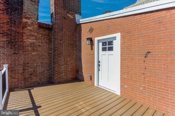 $849,000 | 1716 Spruce Street, Unit 3, Philadelphia, PA 19103