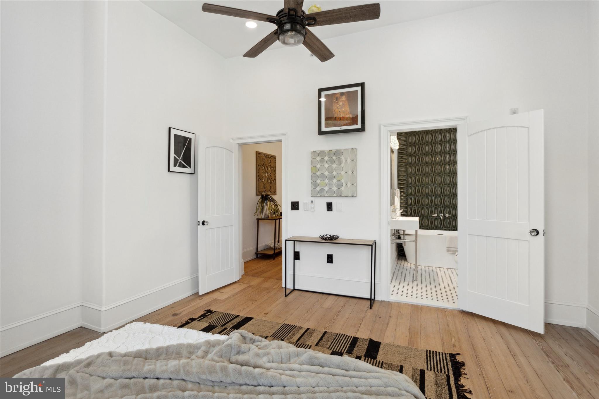 1716 Spruce Street, Unit 3 Philadelphia, PA 19103 - Photo 37 of 76