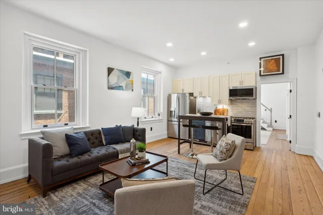 $849,000 | 1716 Spruce Street, Unit 3, Philadelphia, PA 19103
